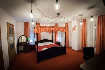 Фото номера Двухместный номер Делюкс с 1 кроватью Отель Secession Hotel г. Łęczna 4