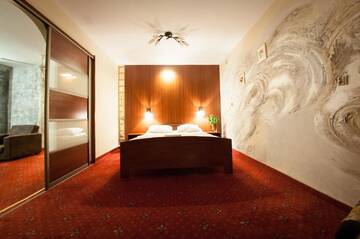 Фото номера Люкс с 2 спальнями Отель Secession Hotel г. Łęczna 6